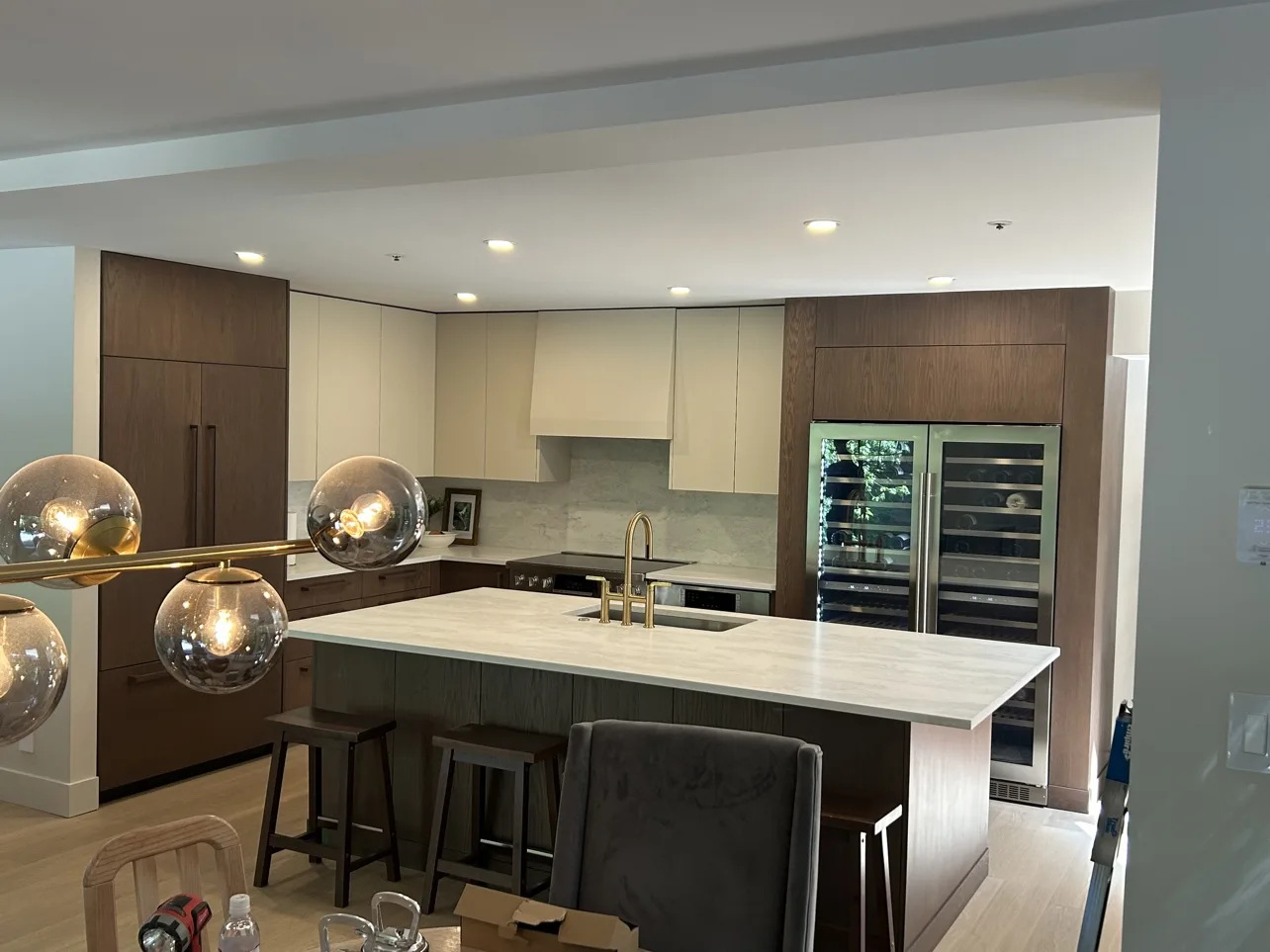 Ravine condo kitchen finished, angle 1